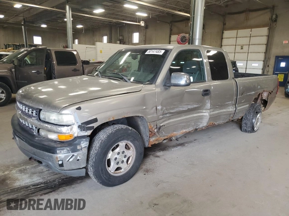 2000 Chevrolet Silverado 1500 LS with VIN 2GCEK19T9Y1374061, listed as a Copart auction lot 50147485 with 161,766 mi miles and Salvage Title. Bid and sale history available at carsss.com. Image 1.