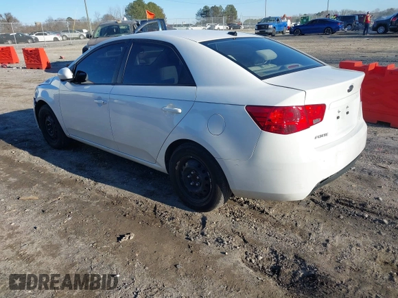 2013 Kia Forte LX with VIN KNAFT4A28D5655571, listed as a IAAI auction lot 41289764 with 188,977 mi miles. Bid and sale history available at carsss.com. Image 3.