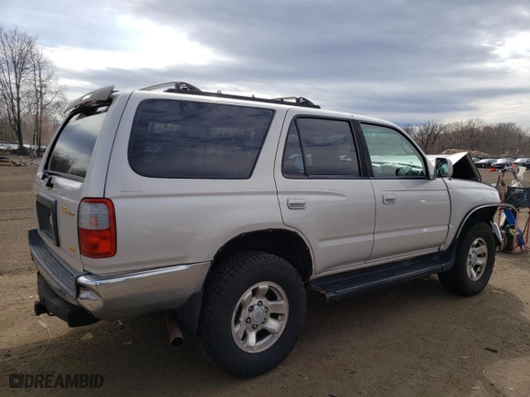 1999 Toyota 4Runner SR5 with VIN JT3HN86R0X0247204, listed as a Copart auction lot 51077825 with 151,737 mi miles and Salvage Title. Bid and sale history available at carsss.com. Image 3.