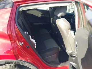 2020 Toyota C-HR LE with VIN JTNKHMBX6L1069871, listed as a IAAI auction lot 41626456 with 31,200 mi miles. Bid and sale history available at carsss.com. Image 8.