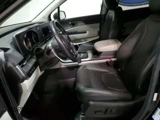 2024 Kia Carnival LX with VIN KNDNB4H31R6342573, listed as a Copart auction lot 87303564 with 41,574 mi miles and Clean Title. Bid and sale history available at carsss.com. Image 7.