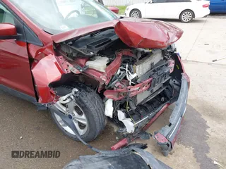 2014 Ford Escape SE z VIN 1FMCU9GX8EUB98766, wystawiony jako IAAI lot #42256143 z przebiegiem 64 074 mil mil oraz . Historia ofert i sprzedaży dostępna na DreamBid. Obrazek 6.