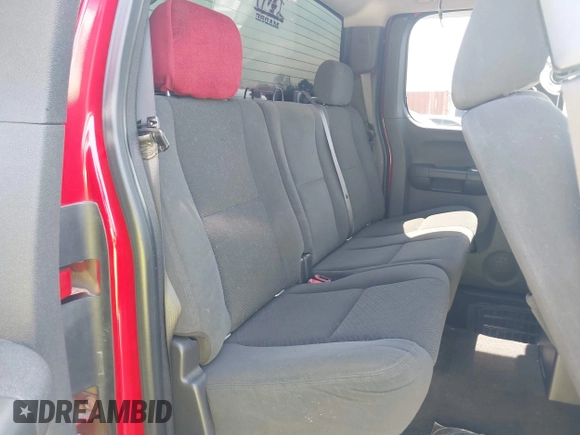 2008 GMC Sierra 1500 SL z VIN 1GTEC19C18Z141926, wystawiony jako IAAI lot #41671733 z przebiegiem 296 122 mil mil oraz . Historia ofert i sprzedaży dostępna na DreamBid. Obrazek 8.
