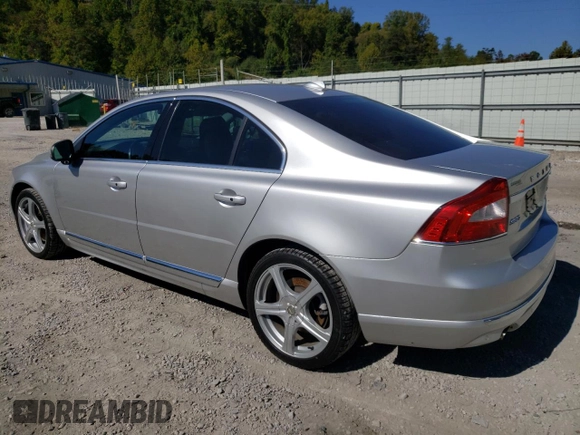 2016 Volvo S80 T5 Drive-E Platinum z VIN YV140MAM7G1196981, wystawiony jako Copart lot #70409363 z przebiegiem 68 138 mil mil oraz . Historia ofert i sprzedaży dostępna na DreamBid. Obrazek 2.