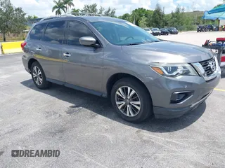 2017 Nissan Pathfinder SL z VIN 5N1DR2MN5HC683585, wystawiony jako IAAI lot #42333951 z przebiegiem 96 631 mil mil oraz . Historia ofert i sprzedaży dostępna na DreamBid. Obrazek 1.