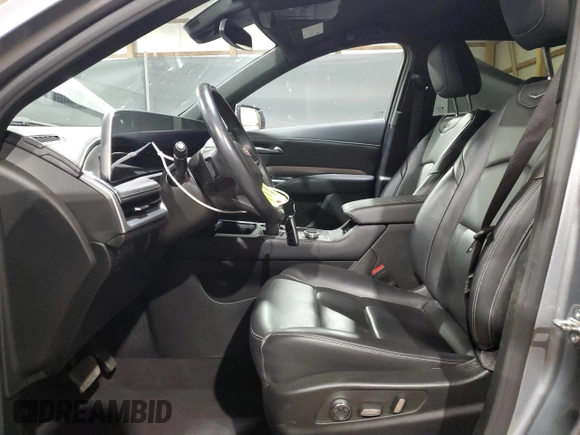 2024 Cadillac XT4 AWD Premium Luxury z VIN 1GYFZDR43RF148662, wystawiony jako Copart lot #65640385 z przebiegiem 38 267 mil mil oraz Czysty tytuł • Clean title. Historia ofert i sprzedaży dostępna na DreamBid. Obrazek 7.