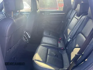 2011 Porsche Cayenne S z VIN WP1AB2A21BLA41795, wystawiony jako Copart lot #52769055 z przebiegiem 161 613 mil mil oraz Tytuł czysty. Historia ofert i sprzedaży dostępna na DreamBid. Obrazek 6.
