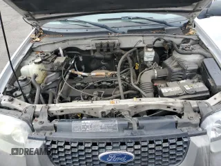 2005 Ford Escape XLS Value with VIN 1FMYU02Z15KC45321, listed as a Copart auction lot 75925824 with 179,408 mi miles and Salvage Title. Bid and sale history available at carsss.com. Image 12.