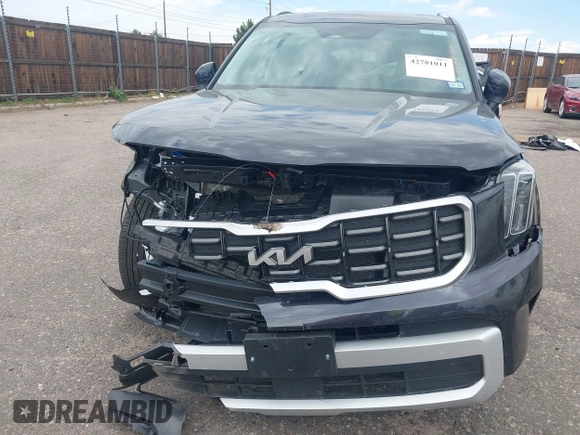 2025 Kia Telluride S with VIN 5XYP64GC0SG622891, listed as a IAAI auction lot 42781011 with 5,960 mi miles and . Bid and sale history available at DreamBid. Image 6.