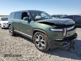 2023 Rivian R1S Adventure z VIN 7PDSGABA4PN005062, wystawiony jako Copart lot #69042334 z przebiegiem 40 470 mil mil oraz Szkody całkowita. Historia ofert i sprzedaży dostępna na DreamBid. Obrazek 4.
