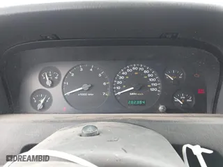 2004 Jeep Grand Cherokee Laredo with VIN 1J4GX48S64C291075, listed as a IAAI auction lot 41805747 with 282,384 mi miles. Bid and sale history available at carsss.com. Image 7.