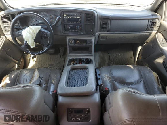 2004 GMC Yukon XL SLT with VIN 1GKEC16T44J308569, listed as a Copart auction lot 71376884 with 0 mi miles and Salvage Title. Bid and sale history available at carsss.com. Image 8.