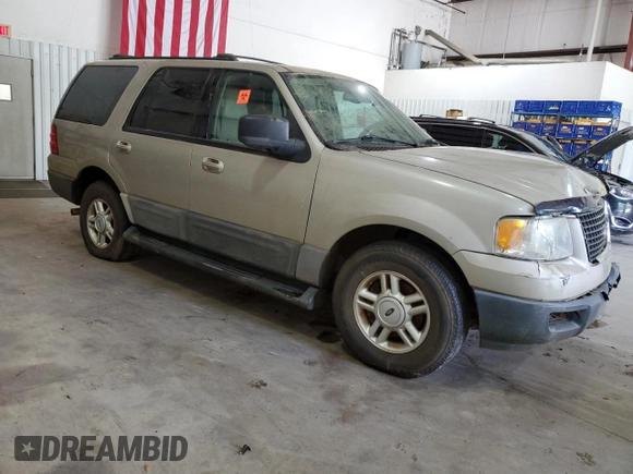 2004 Ford Expedition Special Service z VIN 1FMRU15W94LA96774, wystawiony jako Copart lot #51732085 z przebiegiem 249 080 mil mil oraz Szkoda całkowita • Salvage title. Historia ofert i sprzedaży dostępna na DreamBid. Obrazek 4.
