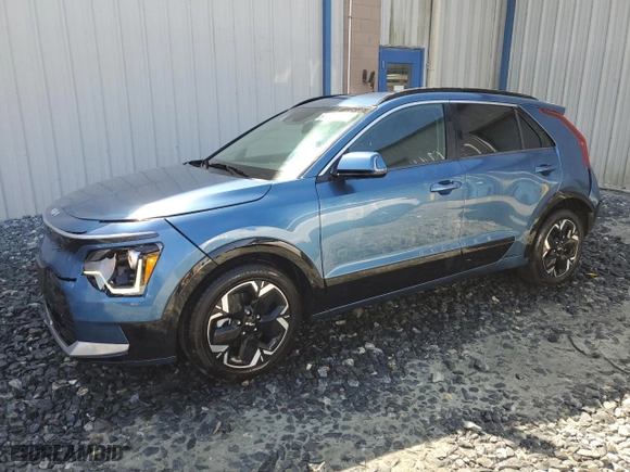 2023 Kia Niro EV Wind with VIN KNDCR3L18P5049372, listed as a Copart auction lot 53662215 with 50,166 mi miles and Clean Title. Bid and sale history available at carsss.com. Image 1.