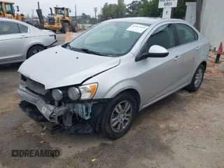 2014 Chevrolet Sonic LT с VIN 1G1JC5SH5E4170875, выставлен на аукционе IAAI как лот 42367419 с пробегом 152 289 миль миль и . История ставок и продаж доступна на DreamBid. Изображение 2.