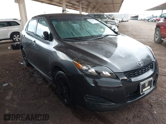2009 Toyota Matrix z VIN 2T1KU40E29C039725, wystawiony jako IAAI lot #41682877 z przebiegiem 136 717 mil mil oraz . Historia ofert i sprzedaży dostępna na DreamBid. Obrazek 1.