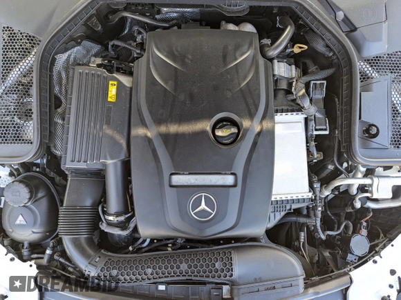 2018 Mercedes-Benz C 300 with VIN WDDWK4JB8JF615198, listed as a Copart auction lot 46745795 with 106,638 mi miles and Clean Title. Bid and sale history available at DreamBid. Image 7.