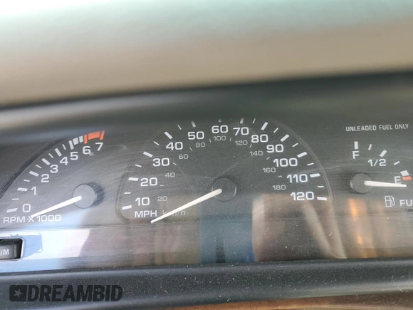 1997 Oldsmobile LSS z VIN 1G3HY52K9V4825297, wystawiony jako Copart lot #78541564 z przebiegiem Nie podano mil oraz Czysty tytuł • Clean title. Historia ofert i sprzedaży dostępna na DreamBid. Obrazek 9.