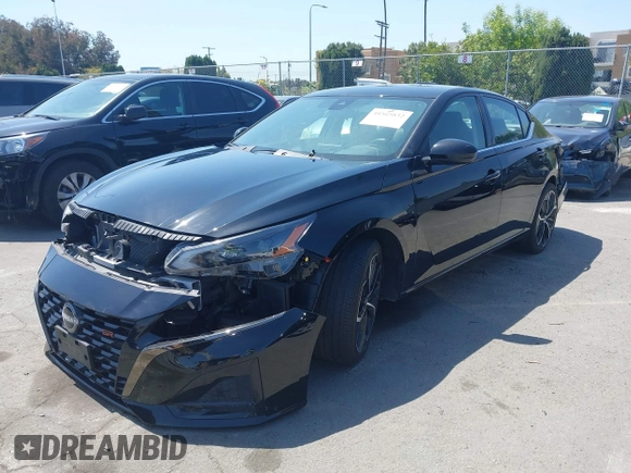 2024 Nissan Altima SR z VIN 1N4BL4CV0RN350796, wystawiony jako IAAI lot #41565832 z przebiegiem 13 078 mil mil oraz . Historia ofert i sprzedaży dostępna na DreamBid. Obrazek 2.