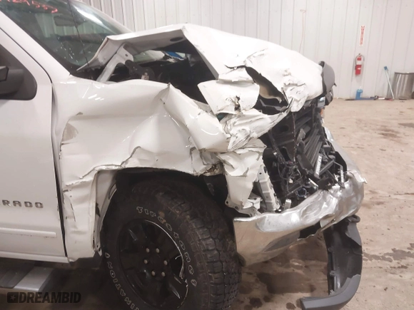 2018 Chevrolet Silverado 1500 LT with VIN 2GCVKREC6J1109169, listed as a IAAI auction lot 41729537 with 76,380 mi miles. Bid and sale history available at carsss.com. Image 18.