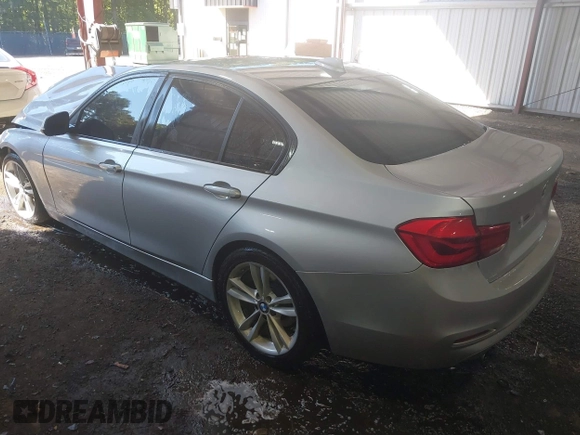 2016 BMW 3 Series 320i with VIN WBA8E1G54GNT37552, listed as a IAAI auction lot 40307022 with 150,516 mi miles and . Bid and sale history available at carsss.com. Image 3.