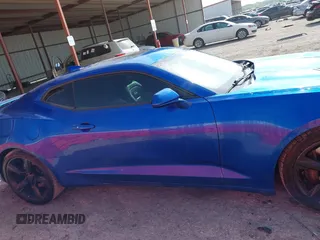 2018 Chevrolet Camaro 2SS with VIN 1G1FH1R74J0108298, listed as a IAAI auction lot 42048902 with 54,647 mi miles and . Bid and sale history available at DreamBid. Image 13.