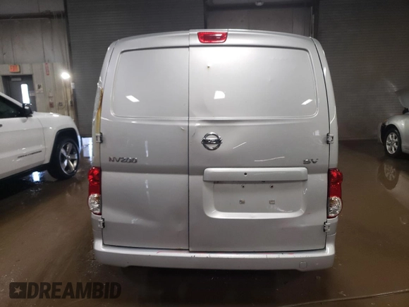 2014 Nissan NV200 S z VIN 3N6CM0KN4EK698233, wystawiony jako Copart lot #48048455 z przebiegiem 119 705 mil mil oraz Szkoda całkowita • Salvage title. Historia ofert i sprzedaży dostępna na DreamBid. Obrazek 6.