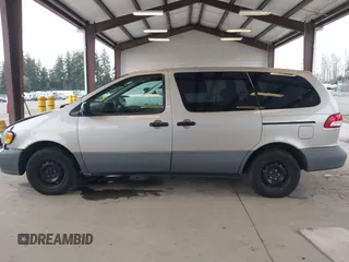 2001 Toyota Sienna CE with VIN 4T3ZF19C31U393059, listed as a IAAI auction lot 41809583 with 237,250 mi miles. Bid and sale history available at carsss.com. Image 14.