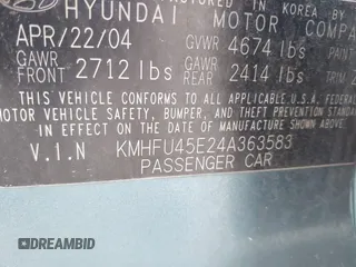 2004 Hyundai XG with VIN KMHFU45E24A363583, listed as a IAAI auction lot 42131410 with 151,476 mi miles. Bid and sale history available at carsss.com. Image 9.