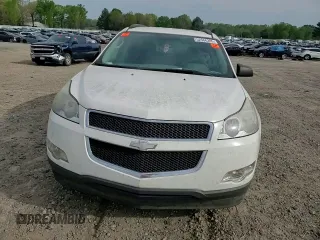 2012 Chevrolet Traverse LS z VIN 1GNKRFED5CJ424437, wystawiony jako Copart lot #52566285 z przebiegiem 155 019 mil mil oraz Szkoda całkowita • Salvage title. Historia ofert i sprzedaży dostępna na DreamBid. Obrazek 11.