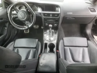 2013 Audi S5 Premium Plus z VIN WAUCGAFR2DA027699, wystawiony jako Copart lot #83947234 z przebiegiem Nie podano mil oraz Szkoda całkowita • Salvage title. Historia ofert i sprzedaży dostępna na DreamBid. Obrazek 8.