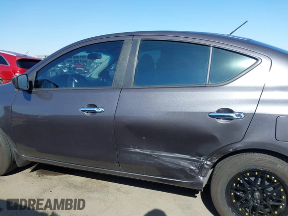 2015 Nissan Versa SV with VIN 3N1CN7AP5FL855424, listed as a IAAI auction lot 41974356 with 85,426 mi miles. Bid and sale history available at carsss.com. Image 15.