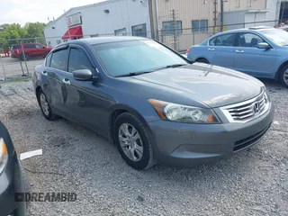 2009 Honda Accord LX-P z VIN 1HGCP26459A187839, wystawiony jako IAAI lot #42422808 z przebiegiem 131 085 mil mil oraz . Historia ofert i sprzedaży dostępna na DreamBid. Obrazek 1.