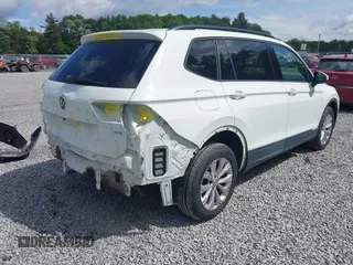 2018 Volkswagen Tiguan S с VIN 3VV1B7AX6JM052719, выставлен на аукционе IAAI как лот 42376937 с пробегом 91 429 миль миль и . История ставок и продаж доступна на DreamBid. Изображение 4.