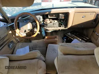 1985 Oldsmobile 88 z VIN 1G3BY69Y7F9098039, wystawiony jako Copart lot #87831785 z przebiegiem 72 684 mil mil oraz Szkody całkowita. Historia ofert i sprzedaży dostępna na DreamBid. Obrazek 8.