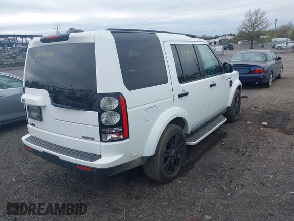 2016 Land Rover LR4 HSE Lux with VIN SALAK2V61GA793233, listed as a IAAI auction lot 41940170 with 150,635 mi miles and . Bid and sale history available at DreamBid. Image 4.