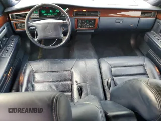 1994 Cadillac Concours z VIN 1G6KF52Y3RU231877, wystawiony jako Copart lot #82150174 z przebiegiem 76 279 mil mil oraz Szkody całkowita. Historia ofert i sprzedaży dostępna na DreamBid. Obrazek 8.