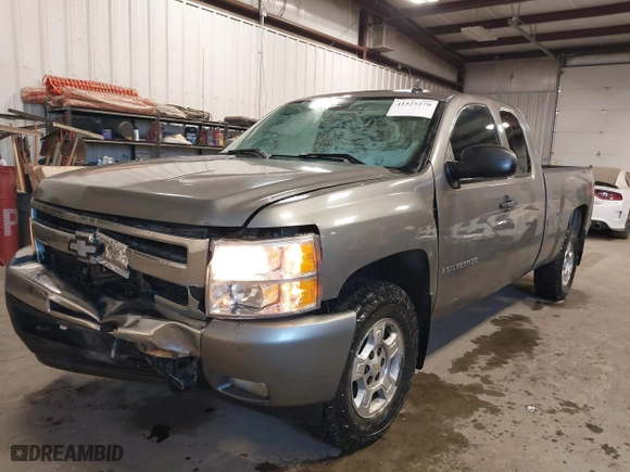 2009 Chevrolet Silverado 1500 LT with VIN 1GCEK29059Z253872, listed as a IAAI auction lot 41325279 with 45,495 mi miles. Bid and sale history available at carsss.com. Image 17.