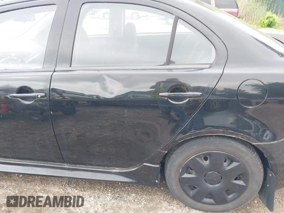2011 Mitsubishi Lancer ES z VIN JA32U2FU0BU043024, wystawiony jako IAAI lot #42367152 z przebiegiem 167 655 mil mil oraz . Historia ofert i sprzedaży dostępna na DreamBid. Obrazek 15.