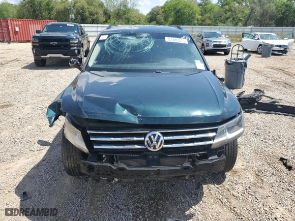 2018 Volkswagen Tiguan SEL with VIN 3VV3B7AX3JM213942, listed as a Copart auction lot 51485315 with 147,115 mi miles and Clean Title. Bid and sale history available at carsss.com. Image 5.