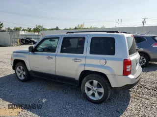 2012 Jeep Patriot Latitude z VIN 1C4NJPFB2CD634850, wystawiony jako Copart lot #59114335 z przebiegiem Nie podano mil oraz Szkoda całkowita • Salvage title. Historia ofert i sprzedaży dostępna na DreamBid. Obrazek 2.