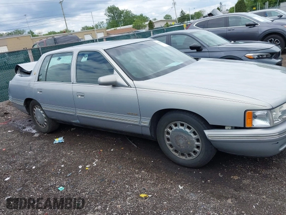 1998 Cadillac DeVille z VIN 1G6KD54Y7WU740871, wystawiony jako IAAI lot #42259686 z przebiegiem 124 542 mil mil oraz . Historia ofert i sprzedaży dostępna na DreamBid. Obrazek 13.
