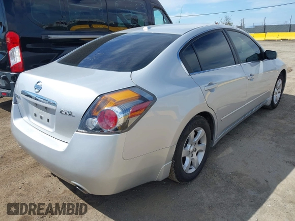 2009 Nissan Altima SL with VIN 1N4AL21E19N558303, listed as a IAAI auction lot 42019573 with 171,016 mi miles and . Bid and sale history available at DreamBid. Image 4.