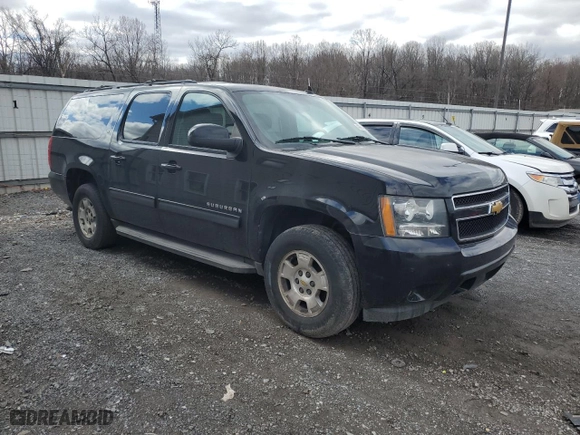 2013 Chevrolet Suburban LT with VIN 1GNSCJE02DR359695, listed as a Copart auction lot 49069875 with 341,508 mi miles and Clean Title. Bid and sale history available at carsss.com. Image 4.