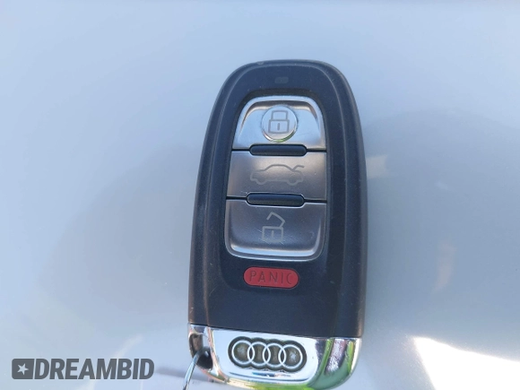 2010 Audi Q5 Premium Plus z VIN WA1LKAFP9AA096749, wystawiony jako IAAI lot #42058422 z przebiegiem 163 772 mil mil oraz . Historia ofert i sprzedaży dostępna na DreamBid. Obrazek 11.