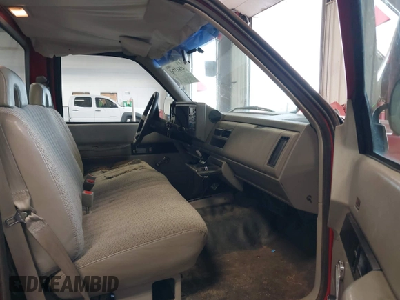 1993 GMC Sierra 1500 z VIN 1GTEK14H0PE542993, wystawiony jako IAAI lot #41833743 z przebiegiem 225 085 mil mil oraz . Historia ofert i sprzedaży dostępna na DreamBid. Obrazek 5.