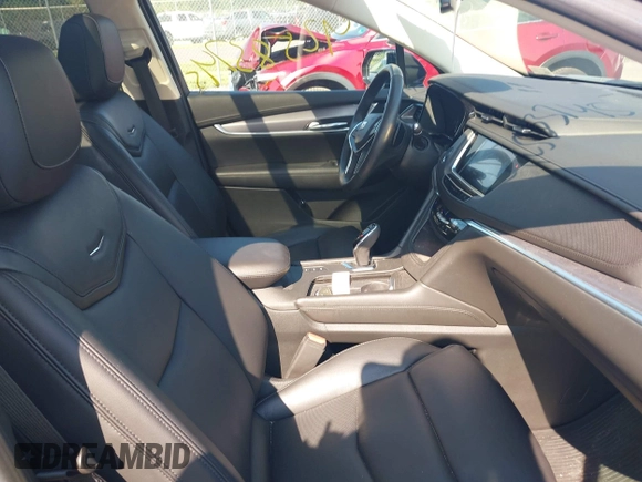 2018 Cadillac XT5 Premium Luxury AWD with VIN 1GYKNFRS1JZ195373, listed as a IAAI auction lot 42583745 with 64,978 mi miles and . Bid and sale history available at DreamBid. Image 5.