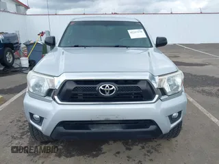 2012 Toyota Tacoma PreRunner z VIN 3TMJU4GN5CM131976, wystawiony jako IAAI lot #42213150 z przebiegiem 134 649 mil mil oraz . Historia ofert i sprzedaży dostępna na DreamBid. Obrazek 12.