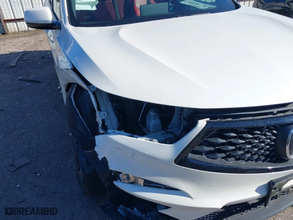 2019 Acura RDX w/A-Spec Pkg with VIN 5J8TC1H60KL011831, listed as a IAAI auction lot 41264425 with 32,188 mi miles. Bid and sale history available at carsss.com. Image 6.