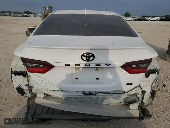 2023 Toyota Camry SE z VIN 4T1T11AK2PU780100, wystawiony jako Copart lot #53748995 z przebiegiem 38 725 mil mil oraz Szkoda całkowita • Salvage title. Historia ofert i sprzedaży dostępna na DreamBid. Obrazek 6.
